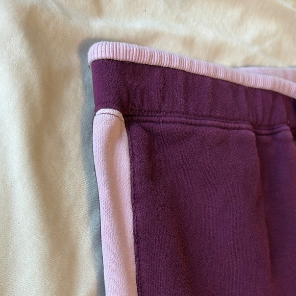 Roots Purple Sweatpants Elastic Cuffs Athleisure - Picture 3 of 6